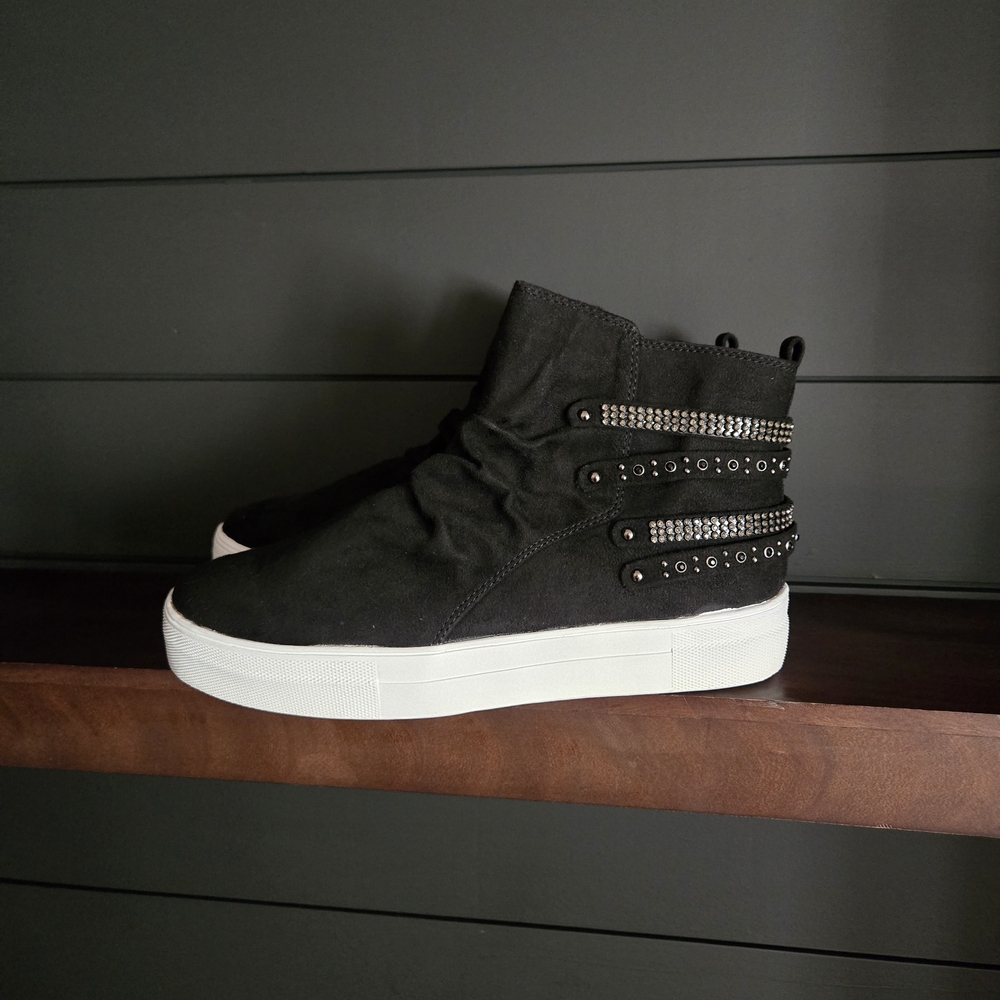 NOT RATED Women's Muly Casual Slip On High Sneakers